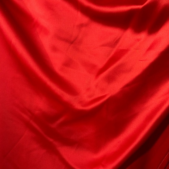 Elegant Red Corset Dress - Picture 4 of 7